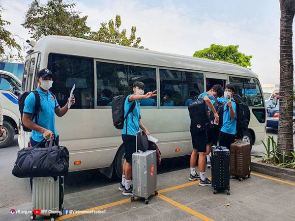 Bóng đá VN 2/3: 11 thành viên U23 đủ điều kiện trở lại Việt Nam